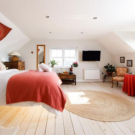 Woodfield Wellbeing Appartement Oving Buitenkant foto