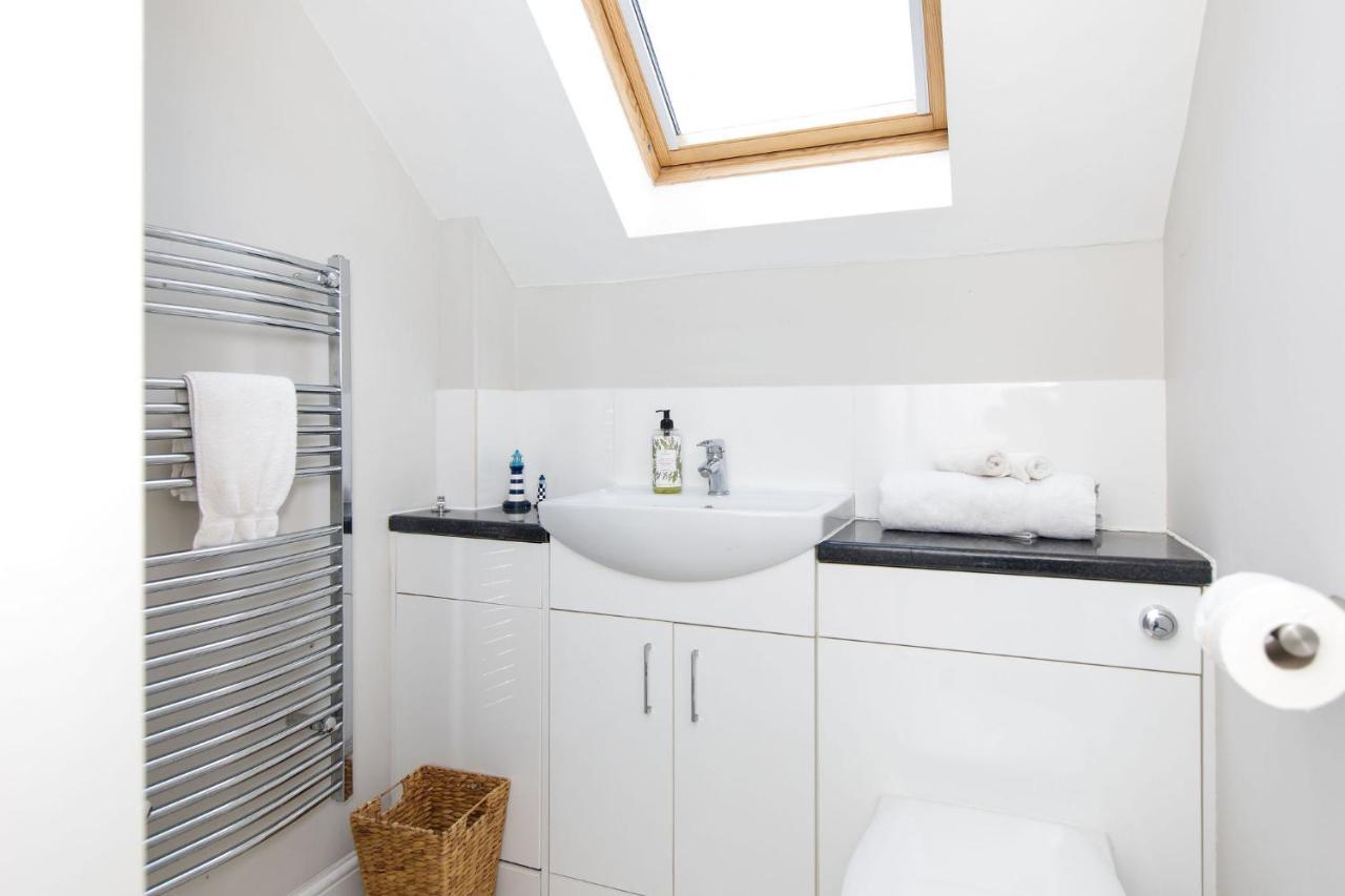 Woodfield Wellbeing Appartement Oving Buitenkant foto